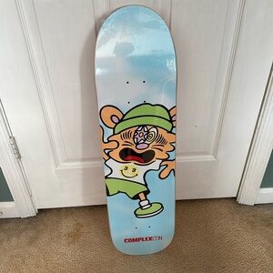 Complexcon skate board deck